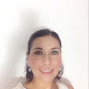 Meet your Posher, Cynthia